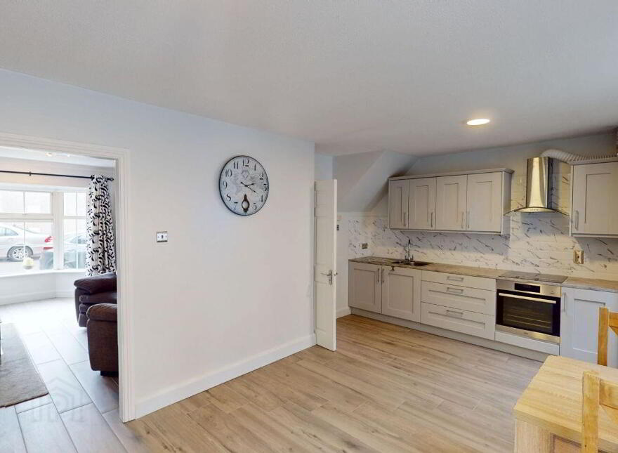21 Bellevue Court, Old Youghal Road, Dillons Cross, T23T8X9