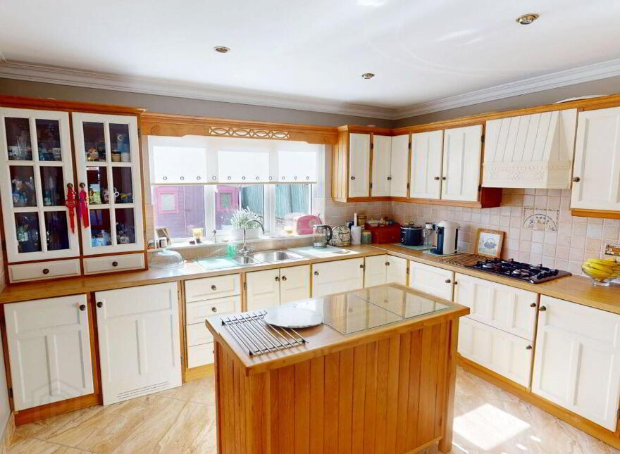 2 The Millers, Bridgemount, Carrigaline, P43VX86
