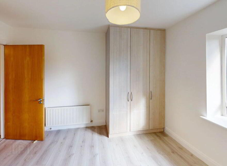 Apartment 12 The Mews The Oaks, Classes Lake, Ballincollig, P31E825