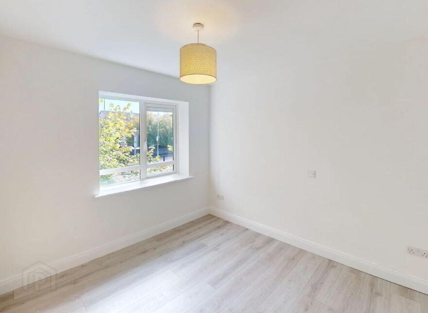 Apartment 12 The Mews The Oaks, Classes Lake, Ballincollig, P31E825