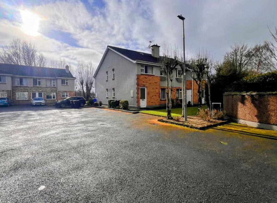 16 Bridge Court, Bridge Street, Ballinasloe, H53XV26