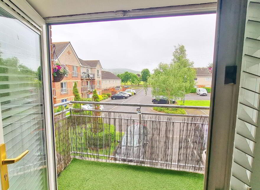 28 Ellensborough Lodge, Kiltipper, D24RE54