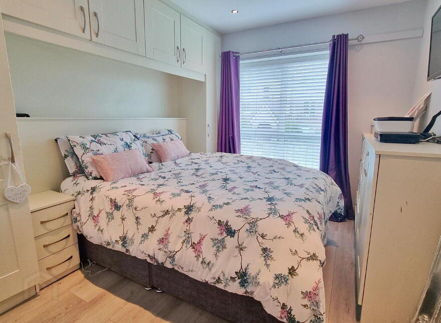 28 Ellensborough Lodge, Kiltipper, D24RE54