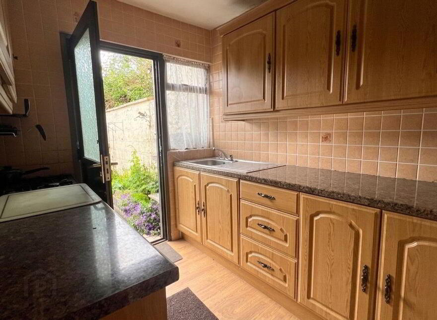67 Brackernagh, Ballinasloe, H53D328