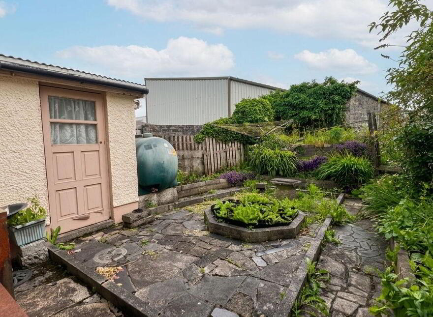 67 Brackernagh, Ballinasloe, H53D328