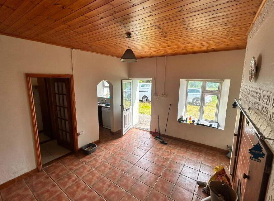 Drumminnamuckla, Woodford, H62H672