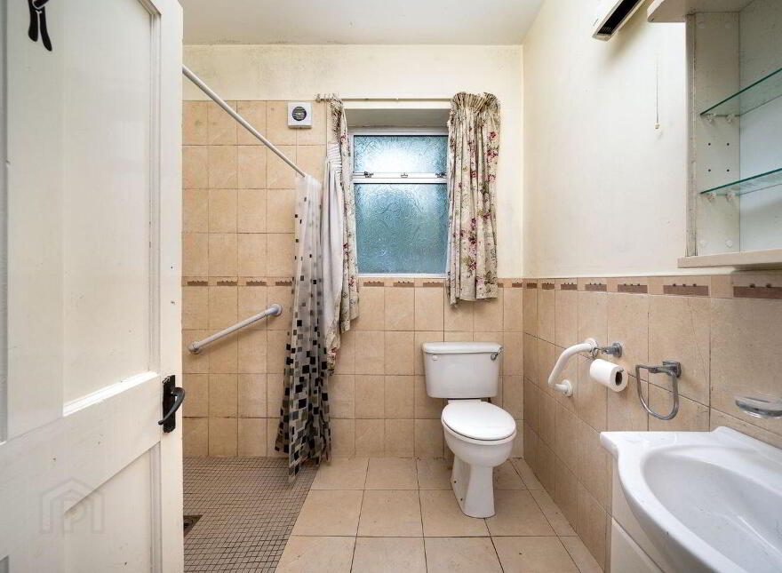 Kilgarve Gardens, Ballinasloe, H53D956
