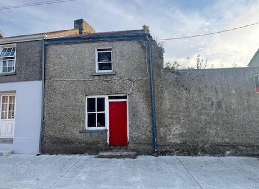 Main Street, Tulla, V95HH01
