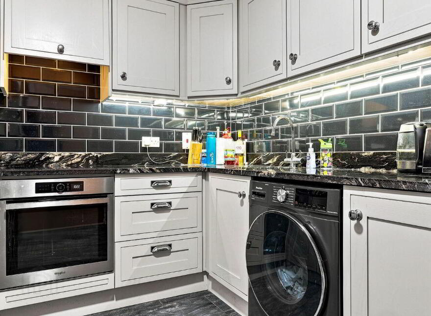 Apt 4 Block, A Lansdowne Valley Apartments, Slievebloom Road, Drimnagh, Drimnagh, D12AE2V