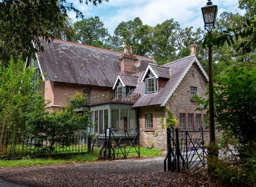 Lords Avenue, Lough Rinn, Mohill, N41VX44