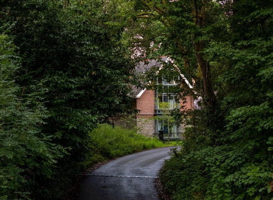 Lords Avenue, Lough Rinn, Mohill, N41VX44
