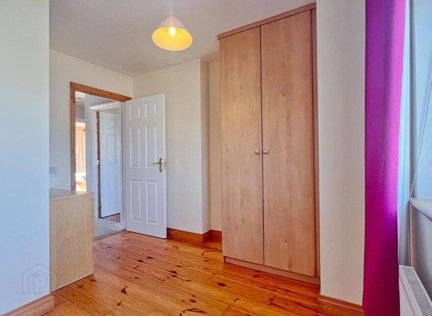 42 Dun Esker, Ballinasloe, H53E985