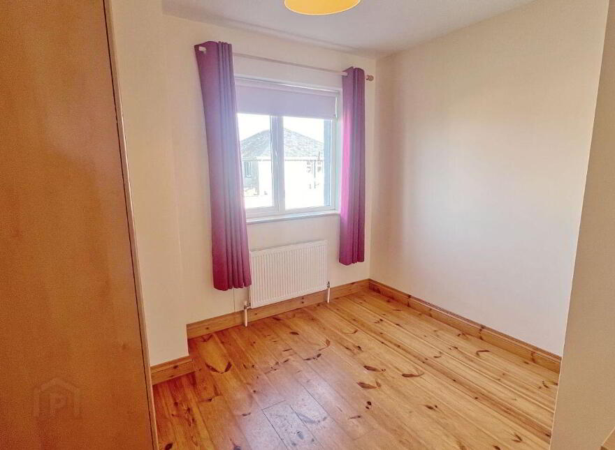 42 Dun Esker, Ballinasloe, H53E985