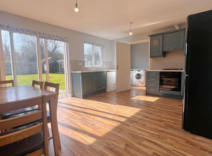 42 Dun Esker, Ballinasloe, H53E985