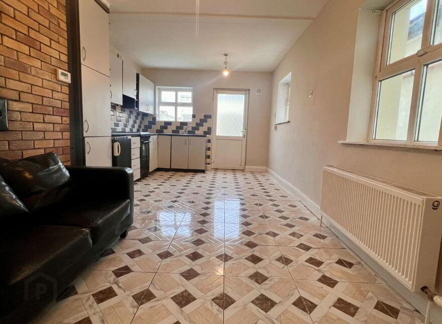 23 Deerpark, Ballinasloe, H53K292