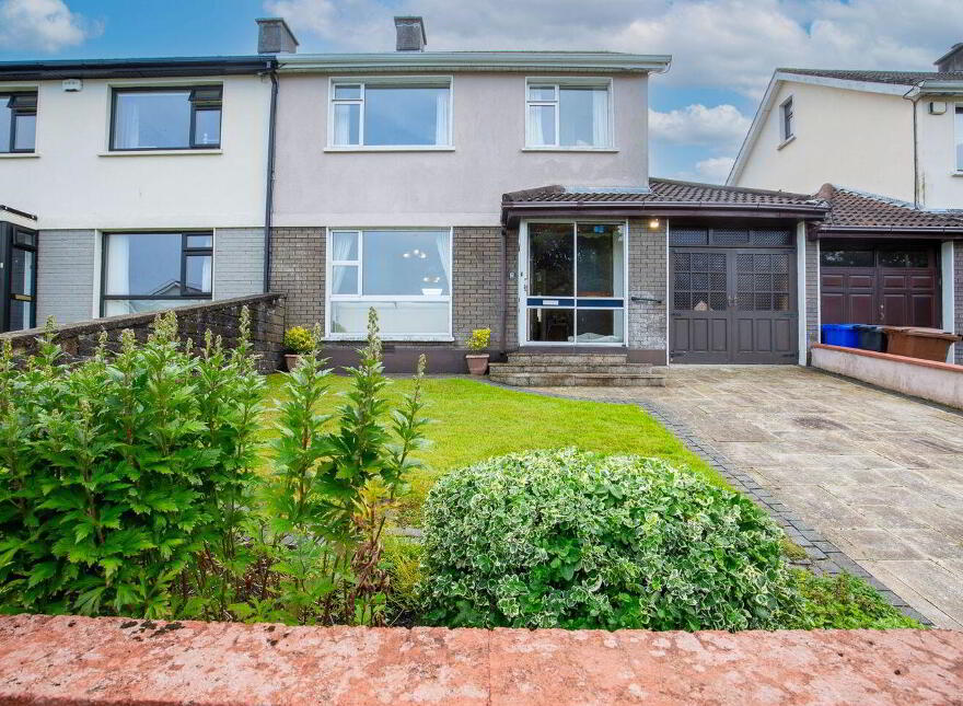 8 Woodlands Green, Renmore, H91PXD7