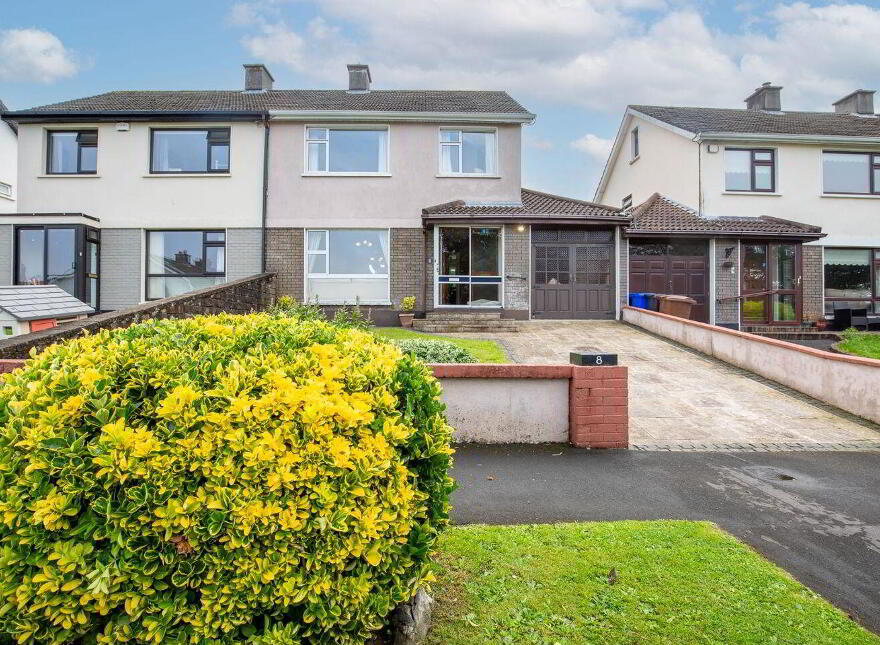 8 Woodlands Green, Renmore, H91PXD7