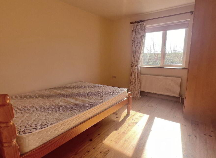 42 Dun Esker, Ballinasloe, H53E985
