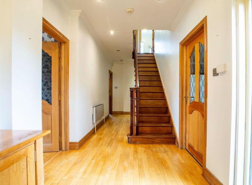 12 Sarsfield Drive, Ballinasloe, H53FY93