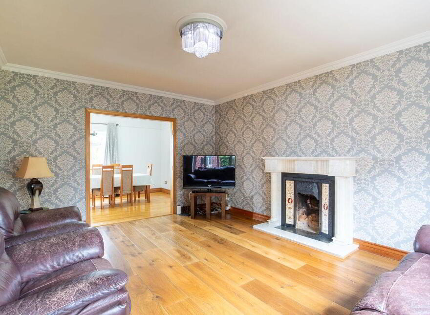 12 Sarsfield Drive, Ballinasloe, H53FY93