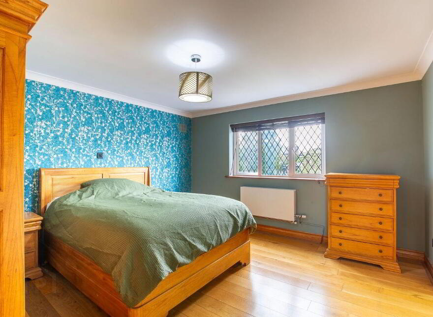 12 Sarsfield Drive, Ballinasloe, H53FY93