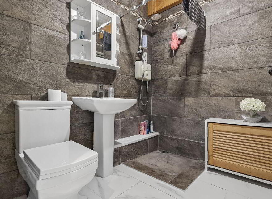 137 Leighlin Road, Crumlin, Crumlin, D12C8W6