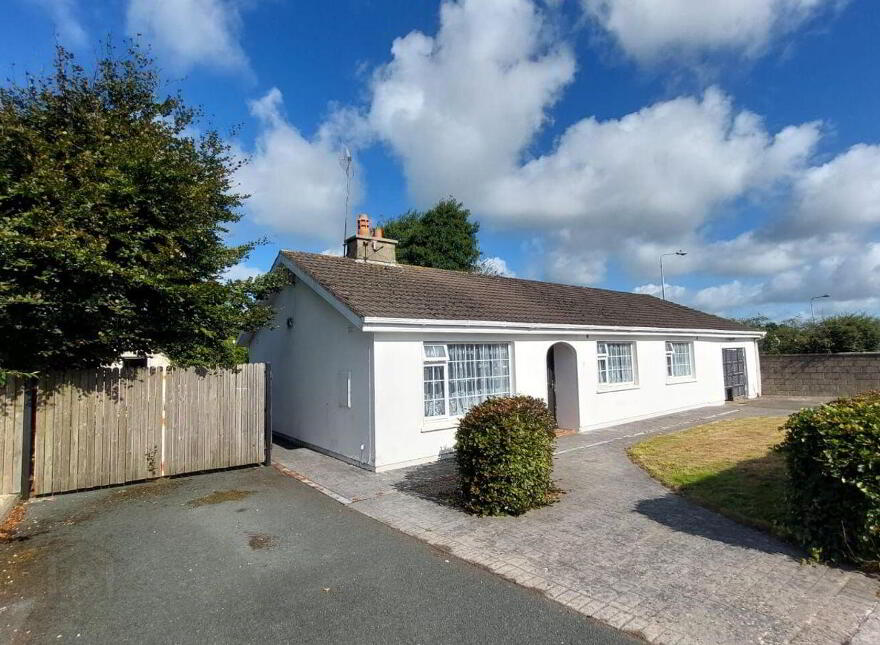 3 Abbey Close, Abbey Park, Ferrybank photo