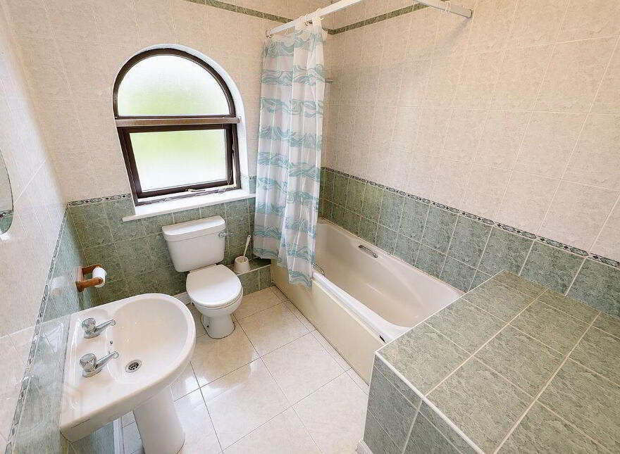 8 The Avenue, Bellfield, Kilkenny, X91VRH2