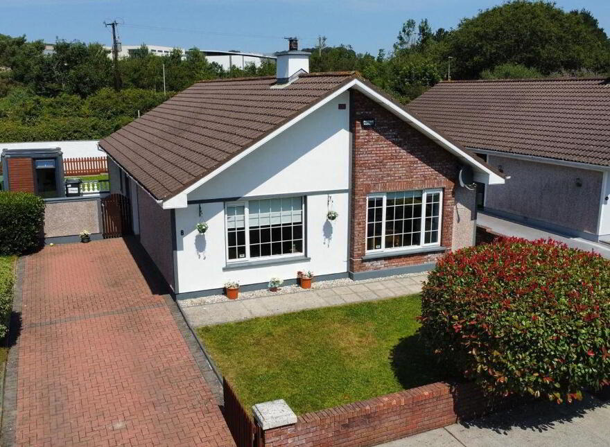 8 Ard Glas, Ferrybank, X91V09F photo