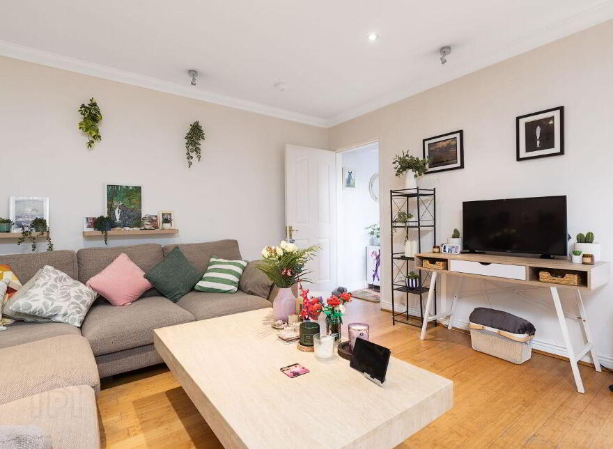 59 Beechdale Court, Ballycullen, D24TV20