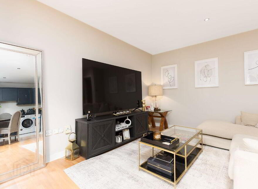Apartment 6 Hybla Court, Blackhorse Ave, Dublin 7, D07NT27