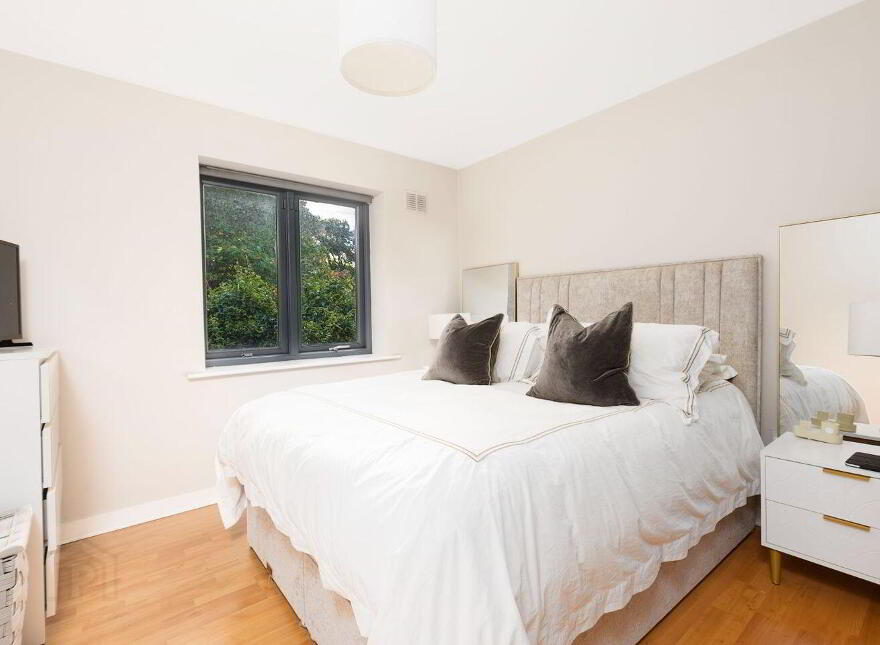Apartment 6 Hybla Court, Blackhorse Ave, Dublin 7, D07NT27