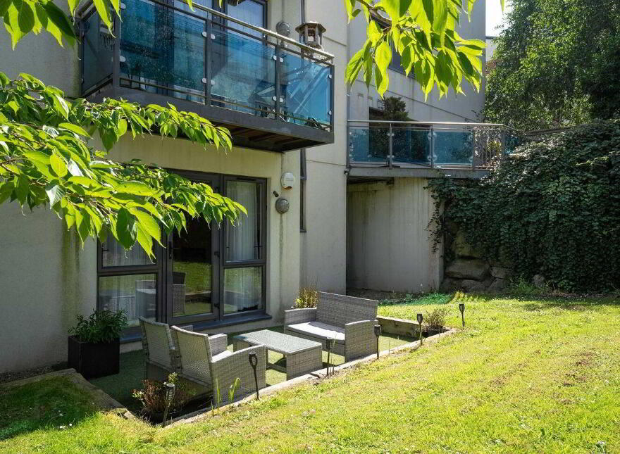 1 Carleton House, Brennanstown Square, Cabinteely, Cabinteely, D18DX61