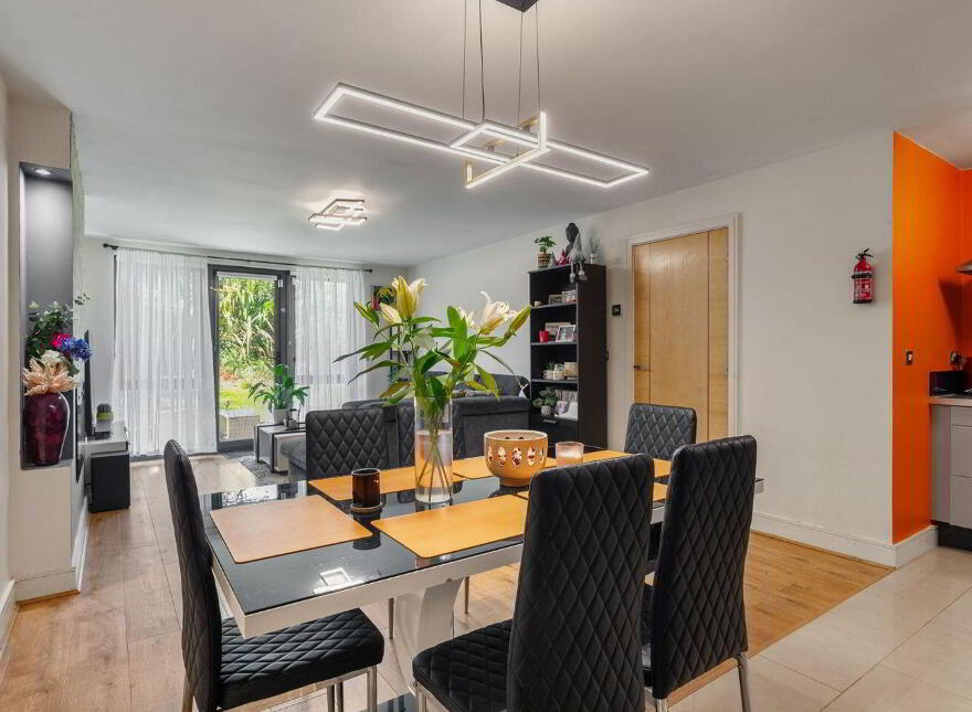 1 Carleton House, Brennanstown Square, Cabinteely, Cabinteely, D18DX61