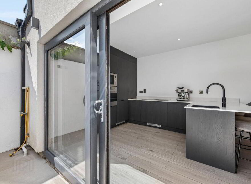 9 Gulistan Place, Ranelagh, D06R5Y9