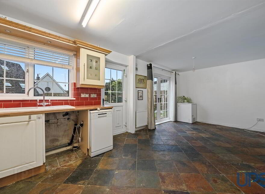 21 Lagmore Drive, Stewartstown Road, Dunmurry, Belfast, BT17 0TG