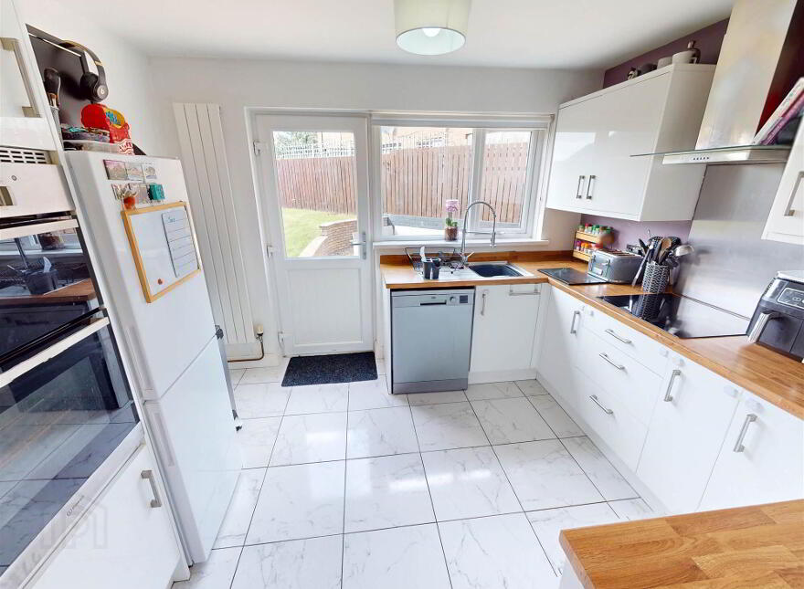 23 Knightsbridge, Lisburn, BT28 3DG