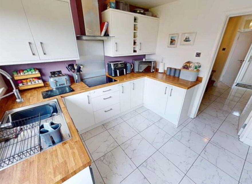 23 Knightsbridge, Lisburn, BT28 3DG