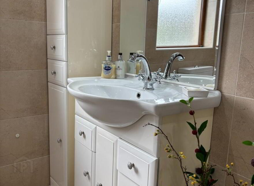 10 Carrick Close, Burren, Warrenpoint, Newry, BT34 3AT