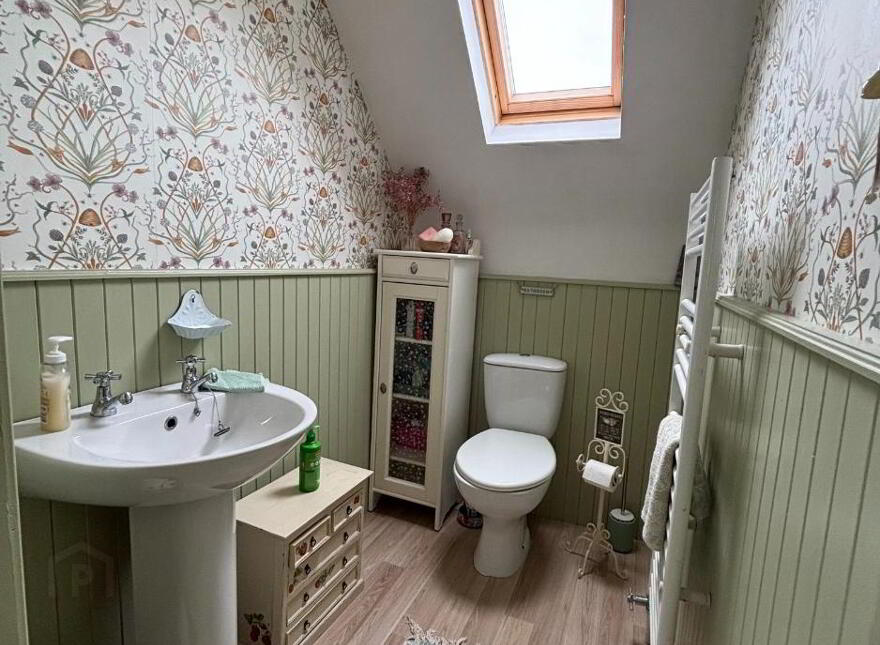 10 Carrick Close, Burren, Warrenpoint, Newry, BT34 3AT