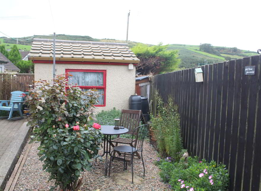 10 Carrick Close, Burren, Warrenpoint, Newry, BT34 3AT