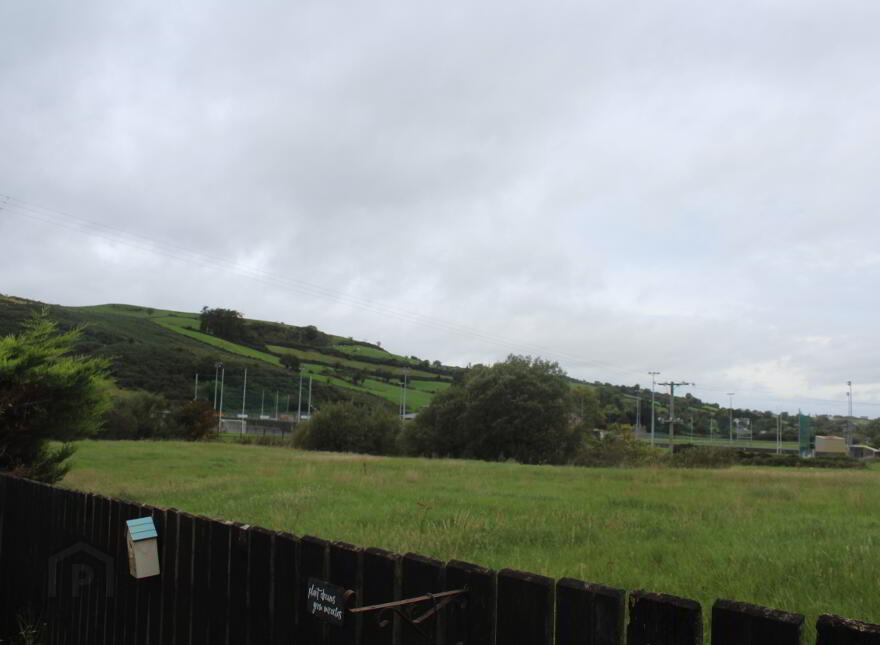 10 Carrick Close, Burren, Warrenpoint, Newry, BT34 3AT