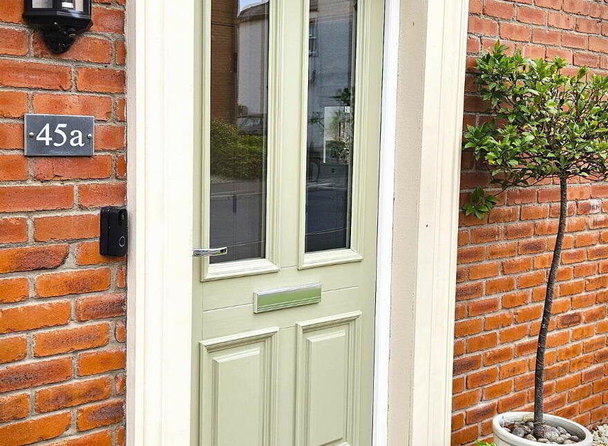 45a Anahilt Gate, Hillsborough, BT26 6GJ