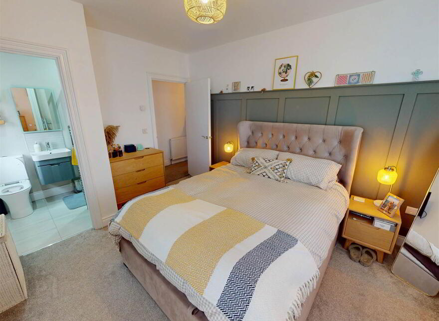 45a Anahilt Gate, Hillsborough, BT26 6GJ