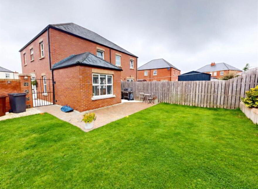 45a Anahilt Gate, Hillsborough, BT26 6GJ