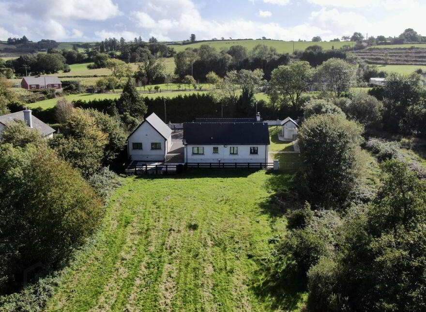 Lackenalooha, Clonakilty, P85DH64