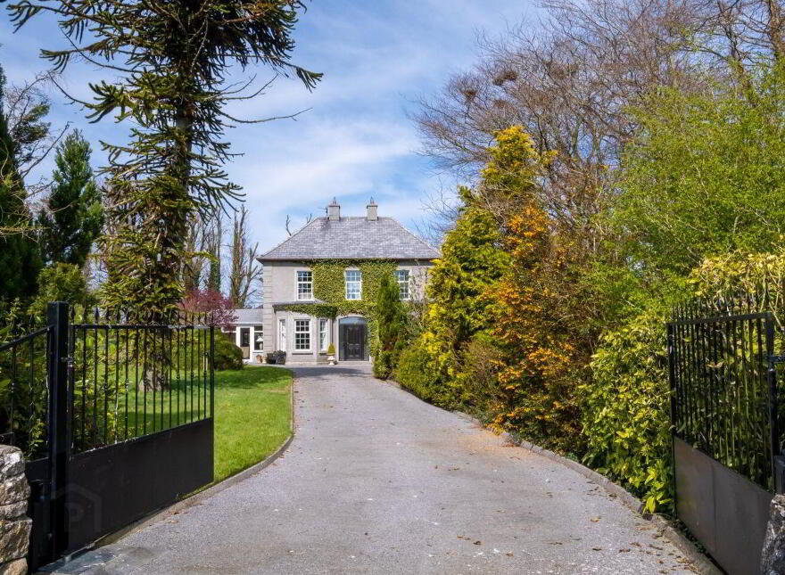Castlepark House, Clogharevaun, Carrowkeel, H65K003 photo