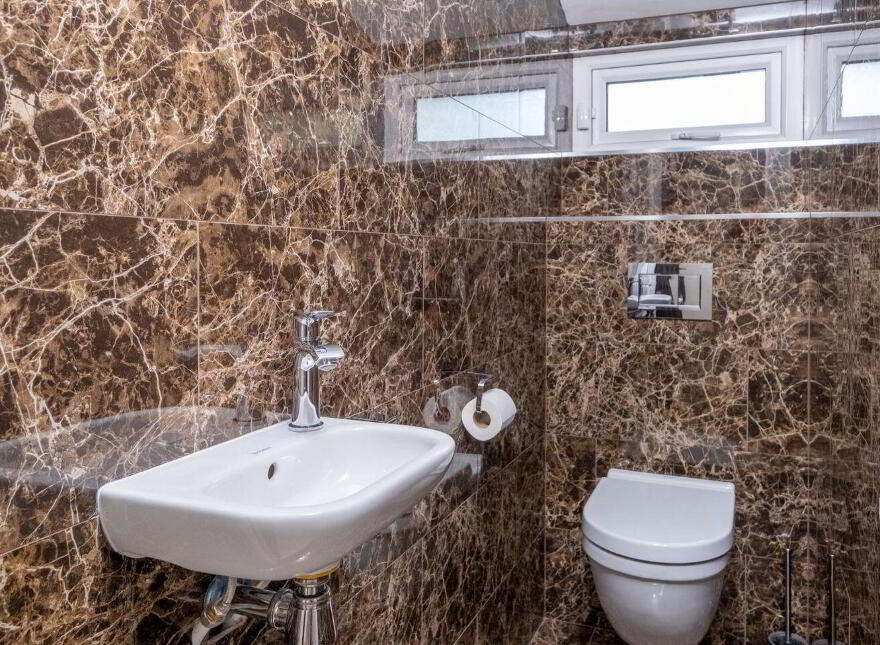 Castlepark House, Clogharevaun, Carrowkeel, H65K003