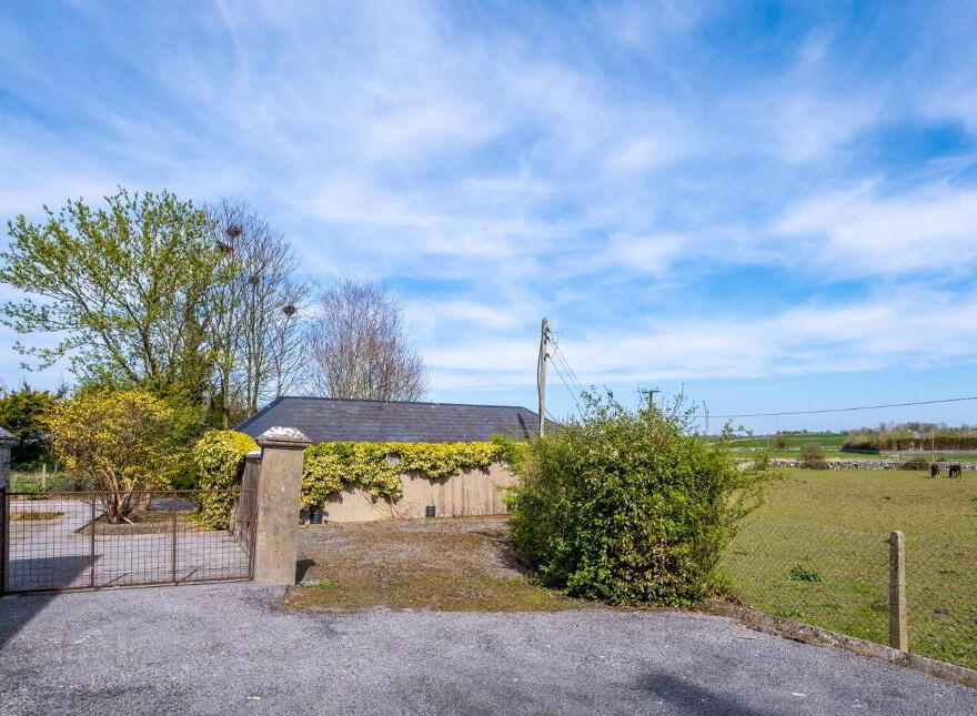 Castlepark House, Clogharevaun, Carrowkeel, H65K003