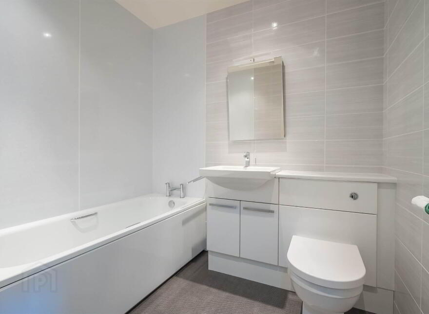 33 Sandown Manor, 84a Sandown Road, Belfast, BT5 6GQ